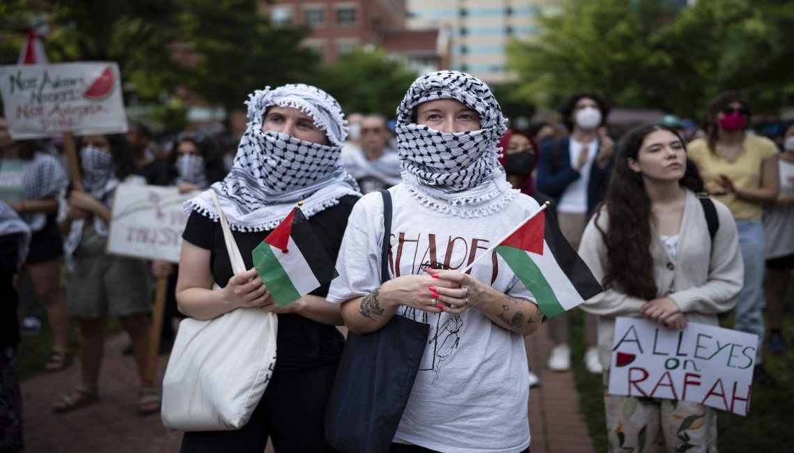 احتجاجات الجامعات الأميركية: ماذا يفعل الفلسطينيون